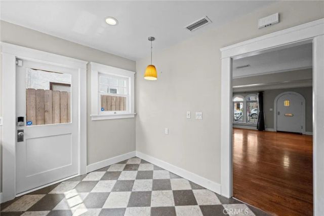 178 Corona Avenue, Long Beach, CA 90803