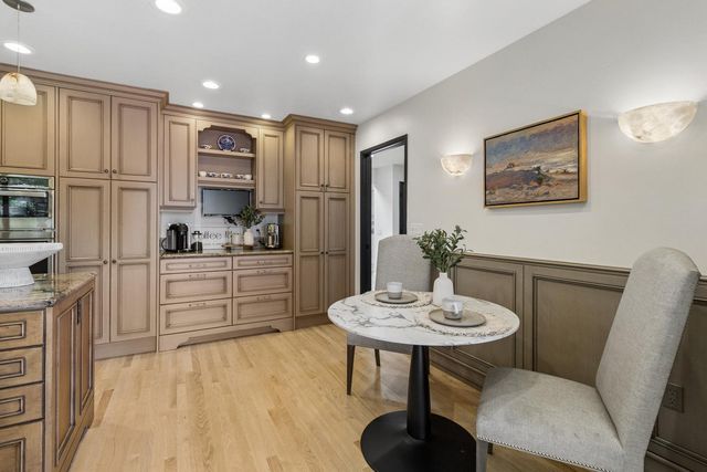 2800 Calle Vista Way, Sacramento, CA 95821