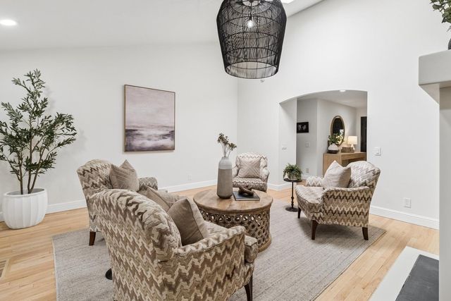 2800 Calle Vista Way, Sacramento, CA 95821