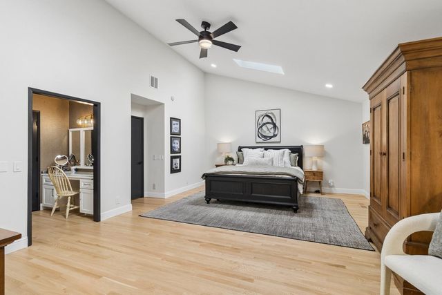 2800 Calle Vista Way, Sacramento, CA 95821