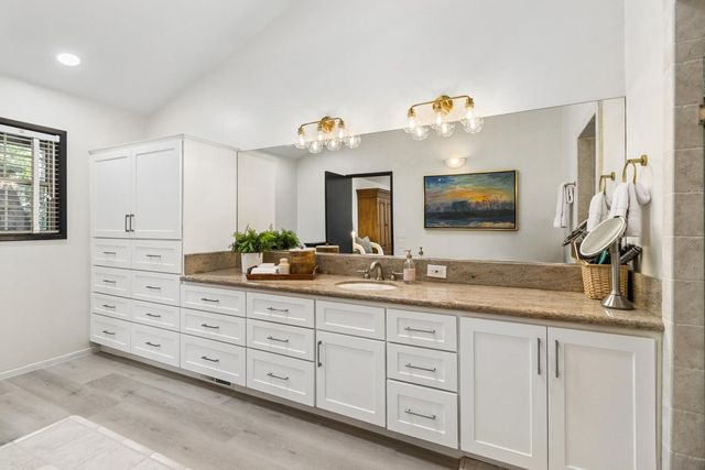 2800 Calle Vista Way, Sacramento, CA 95821