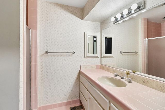 2800 Calle Vista Way, Sacramento, CA 95821
