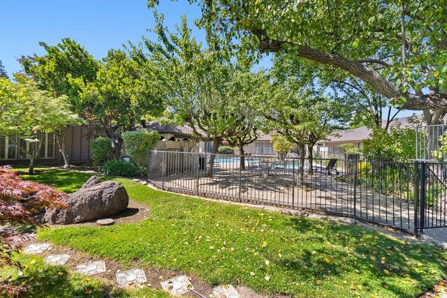 2800 Calle Vista Way, Sacramento, CA 95821