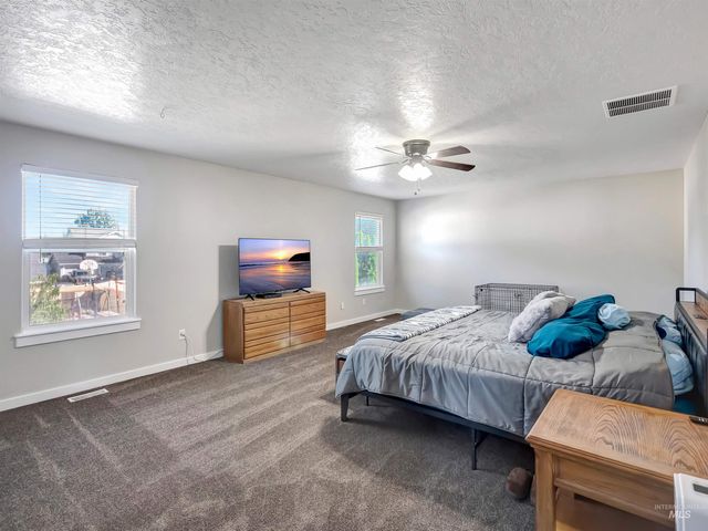 3676 S Ascaino Ave, Meridian, ID 83642