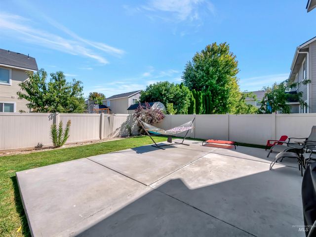 3676 S Ascaino Ave, Meridian, ID 83642