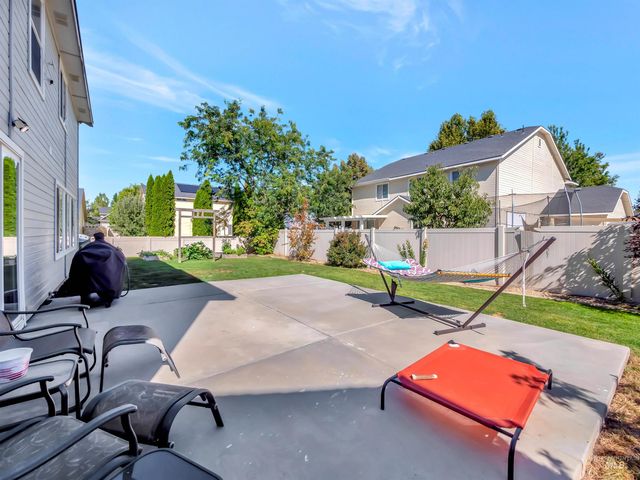 3676 S Ascaino Ave, Meridian, ID 83642