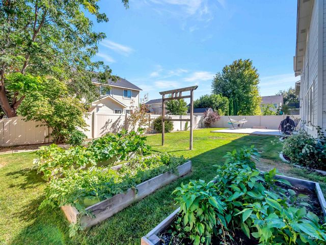 3676 S Ascaino Ave, Meridian, ID 83642