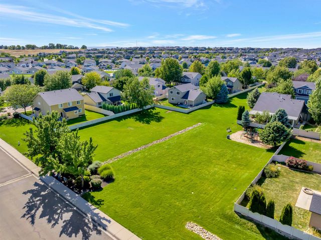 3676 S Ascaino Ave, Meridian, ID 83642