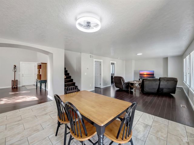 3676 S Ascaino Ave, Meridian, ID 83642