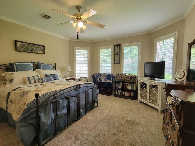 549 Stephen F Austin Drive, Conroe, TX 77302