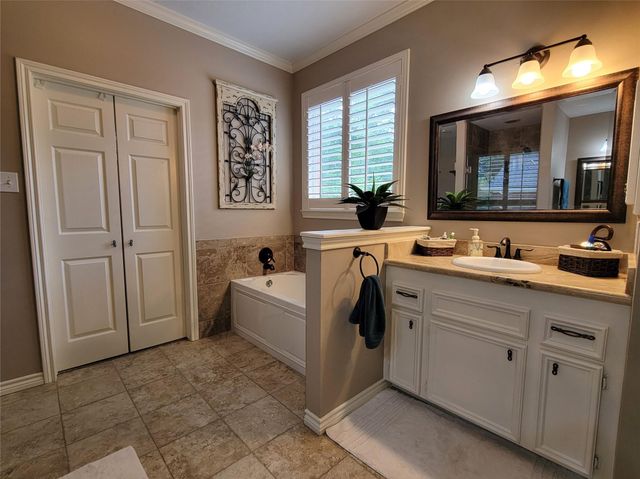 549 Stephen F Austin Drive, Conroe, TX 77302