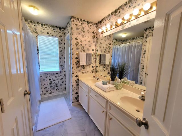 549 Stephen F Austin Drive, Conroe, TX 77302