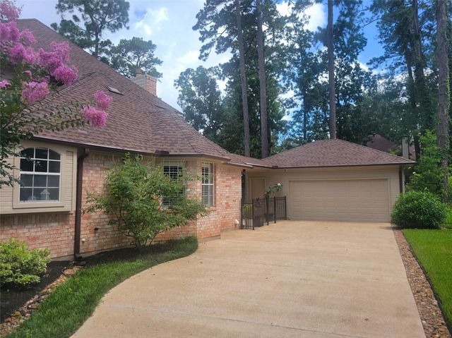 549 Stephen F Austin Drive, Conroe, TX 77302