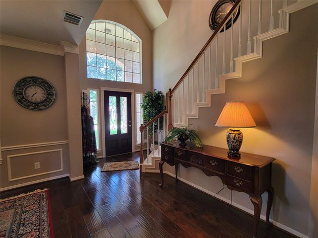 549 Stephen F Austin Drive, Conroe, TX 77302