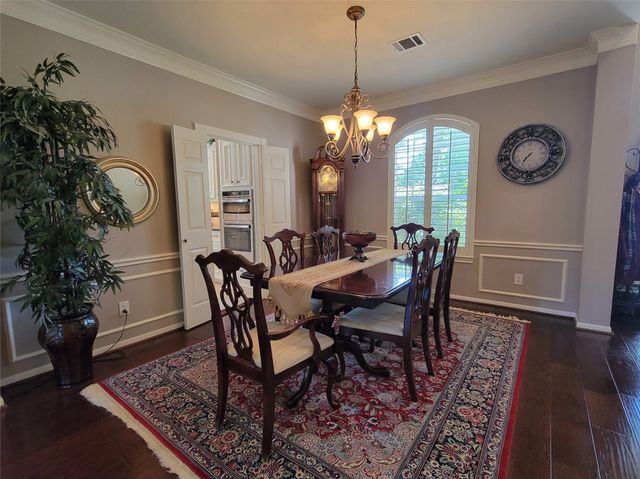 549 Stephen F Austin Drive, Conroe, TX 77302
