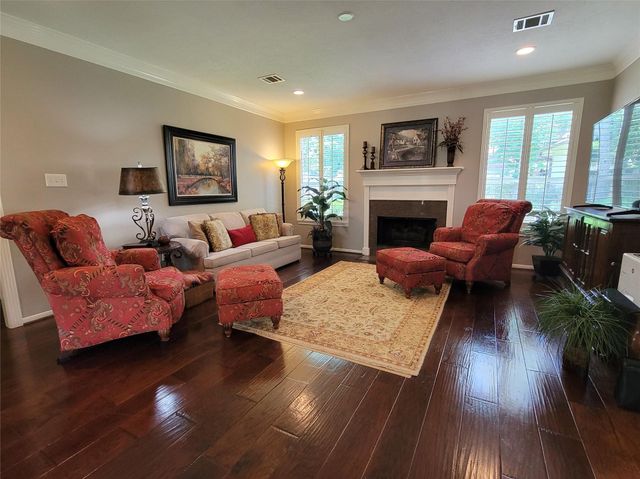 549 Stephen F Austin Drive, Conroe, TX 77302