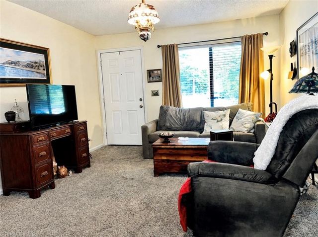 412 Liberty Place, Archdale, NC 27263