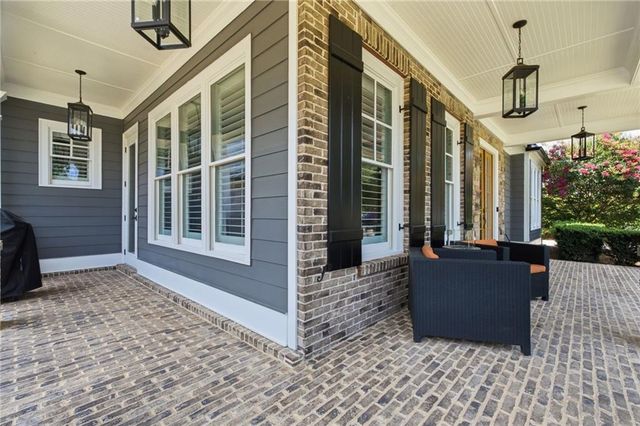 5451 Autumn Flame Drive, Braselton, GA 30517