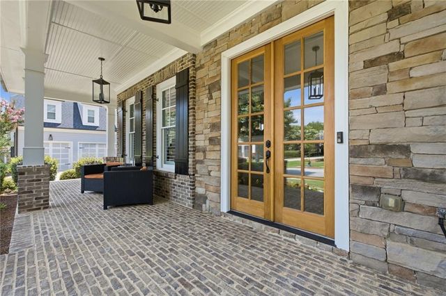 5451 Autumn Flame Drive, Braselton, GA 30517