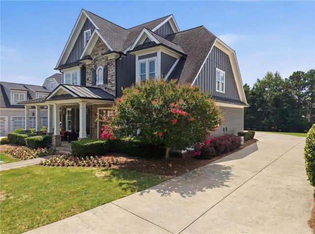 5451 Autumn Flame Drive, Braselton, GA 30517