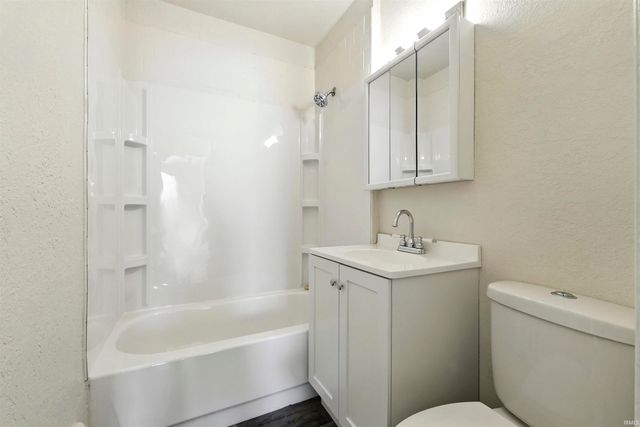 4126 Bowser Avenue, Fort Wayne, IN 46806