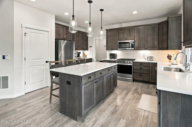 2035 W Moselle Dr, Coeur D'alene, ID 83815