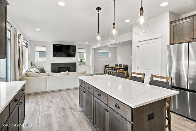 2035 W Moselle Dr, Coeur D'alene, ID 83815