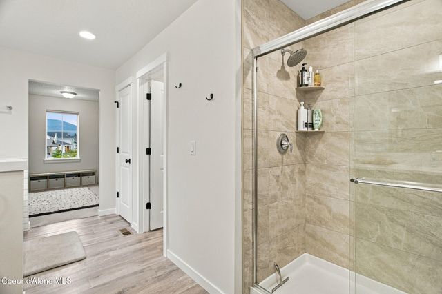 2035 W Moselle Dr, Coeur D'alene, ID 83815