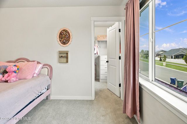 2035 W Moselle Dr, Coeur D'alene, ID 83815