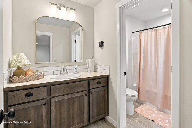 2035 W Moselle Dr, Coeur D'alene, ID 83815