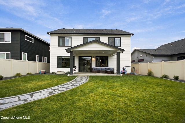 2035 W Moselle Dr, Coeur D'alene, ID 83815