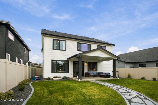 2035 W Moselle Dr, Coeur D'alene, ID 83815