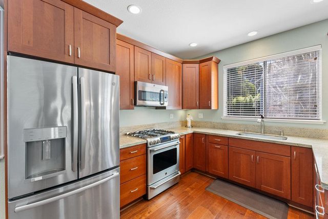 1720 Ocean Street, Santa Cruz, CA 95060