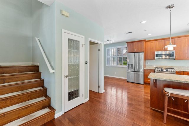 1720 Ocean Street, Santa Cruz, CA 95060