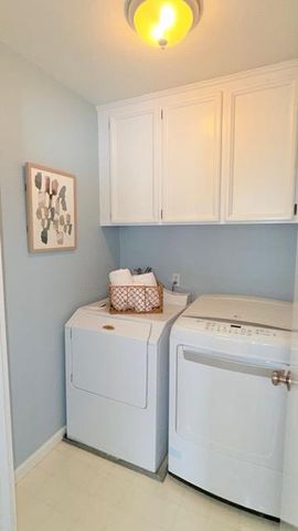 1720 Ocean Street, Santa Cruz, CA 95060