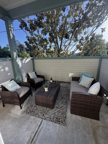 1720 Ocean Street, Santa Cruz, CA 95060