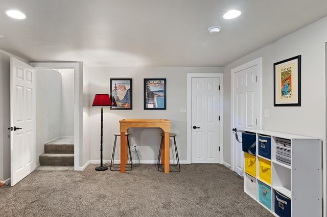 6815 N Fleming St, Spokane, WA 99208