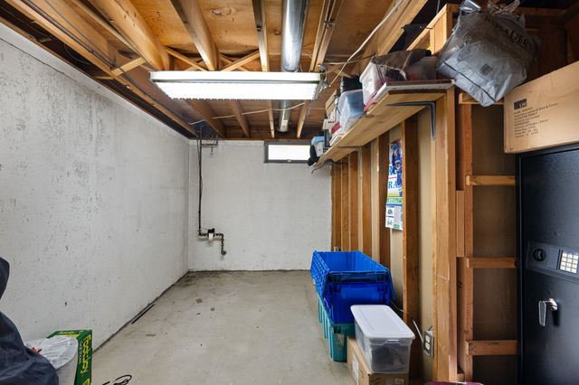 6815 N Fleming St, Spokane, WA 99208