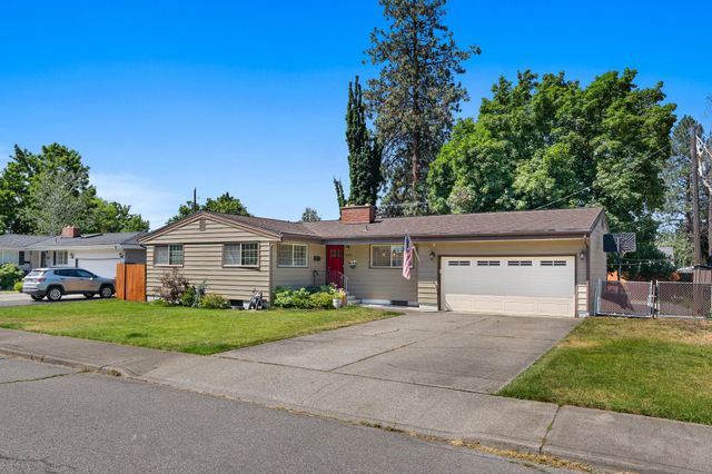 6815 N Fleming St, Spokane, WA 99208