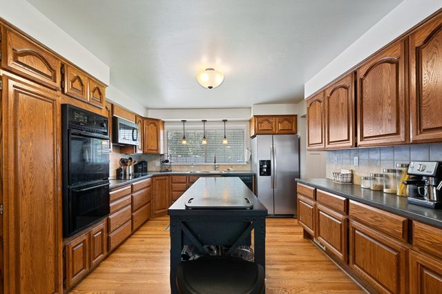 6815 N Fleming St, Spokane, WA 99208