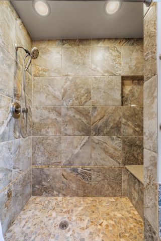 6102 W 20th Avenue, Kennewick, WA 99337