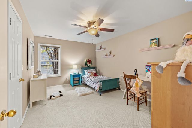 6102 W 20th Avenue, Kennewick, WA 99337