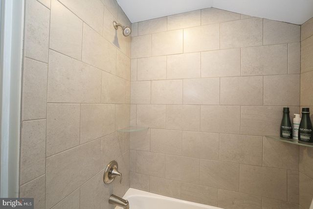 5 WATERVILLE RD, Wallingford, PA 19086