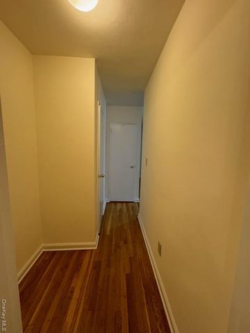 11 Lake Street 3A, White Plains, NY 10603