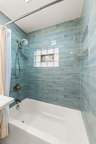 2852 Scott Street, Franklin Park, IL 60131