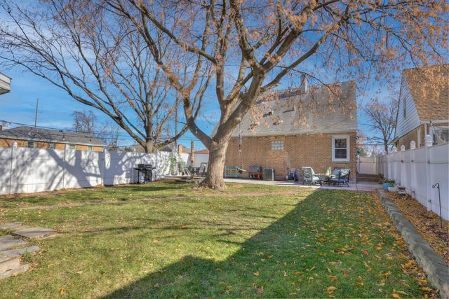 2852 Scott Street, Franklin Park, IL 60131