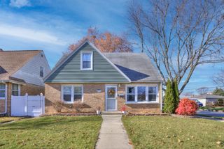 2852 Scott Street, Franklin Park, IL 60131