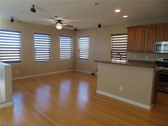 9342 Autumn View Avenue, Las Vegas, NV 89178