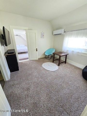 409 Pine St, Wallace, ID 83873