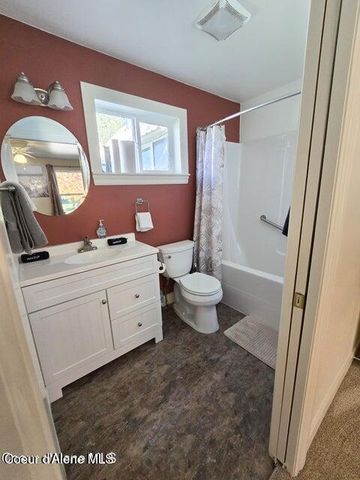 409 Pine St, Wallace, ID 83873